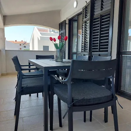 Grujic Apartment *